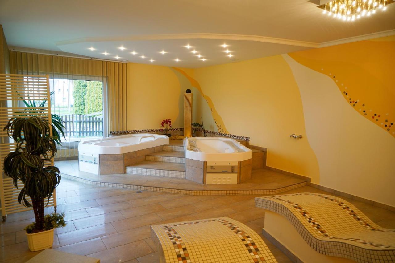 Hochkirch Hotel & Pension Assmann מראה חיצוני תמונה