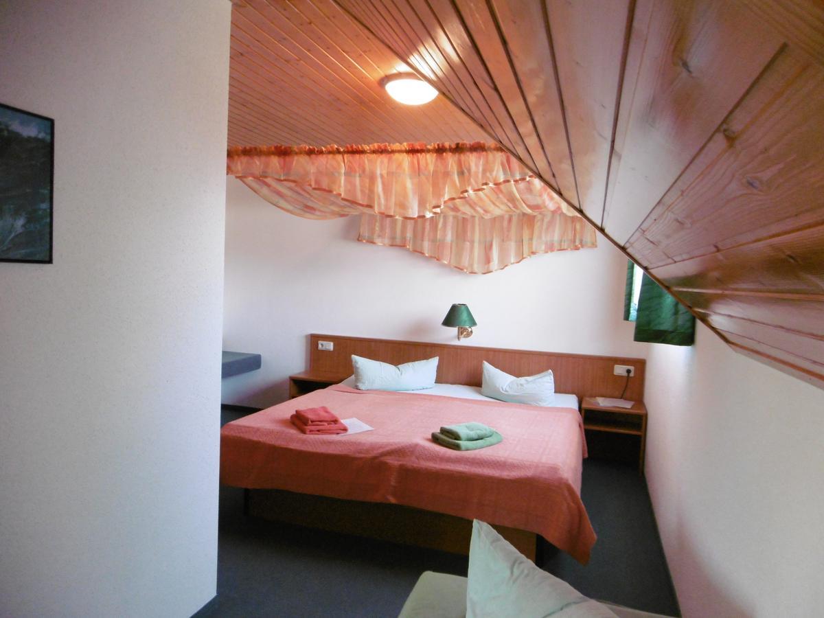 Hochkirch Hotel & Pension Assmann מראה חיצוני תמונה